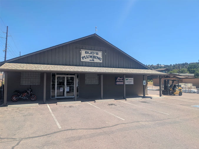 Bud's Plumbing building exterior